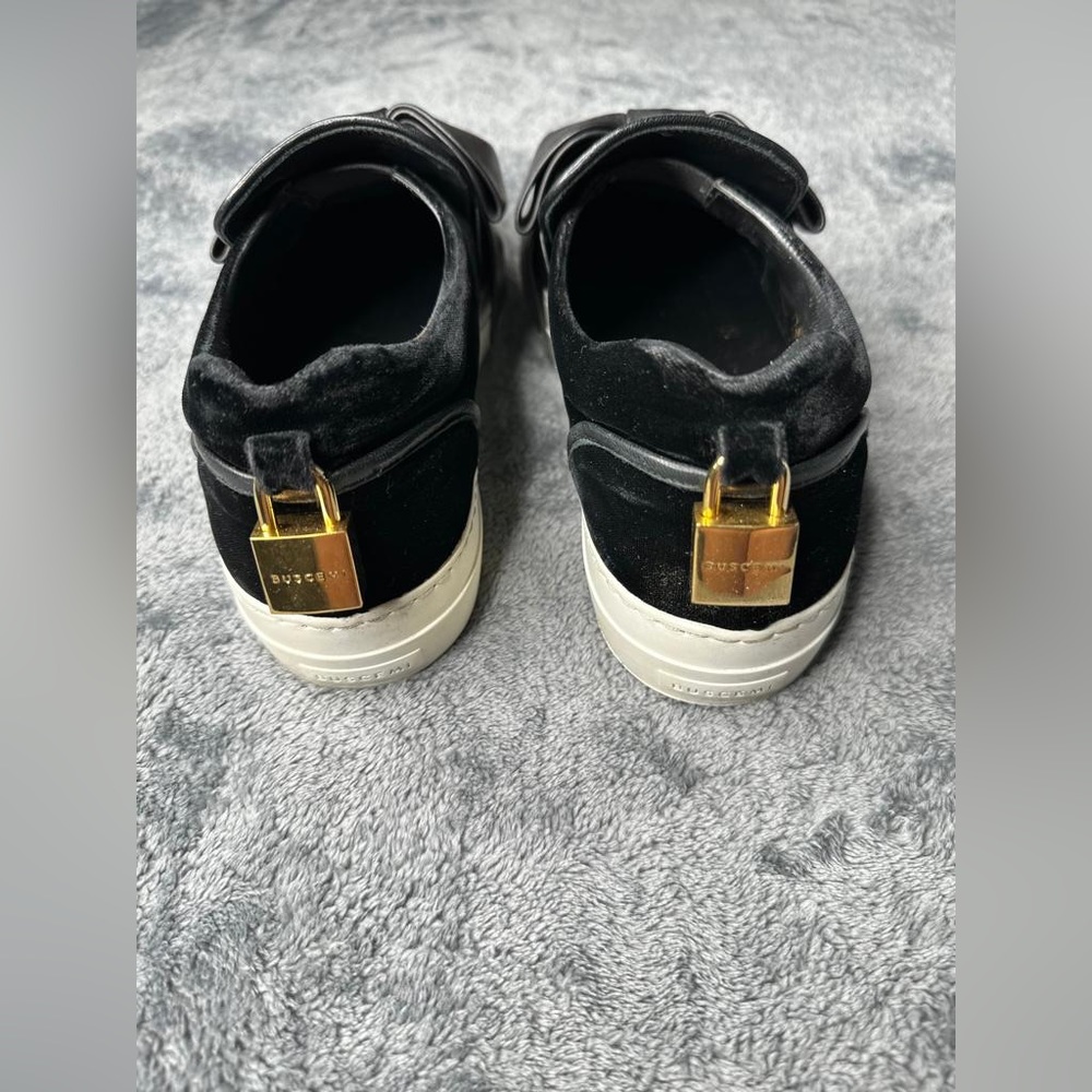 Buscemi - Picture 2 of 2
